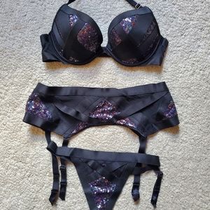 Limited Edition Victoria's Secret Set